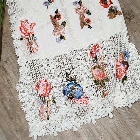 NWT White Vintage High Quality Runway Dress - Picture 3 of 8